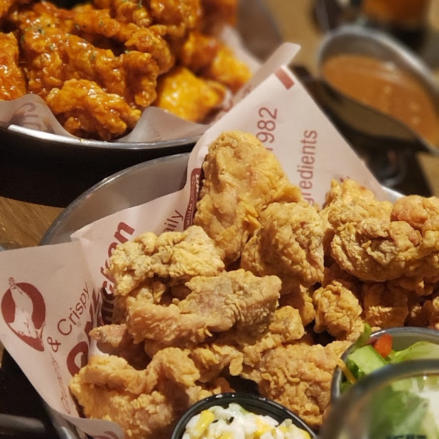 White Snowing Chicken