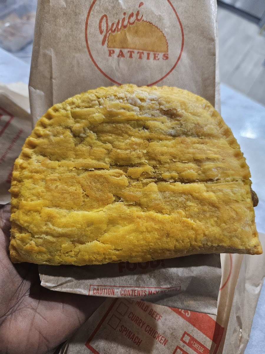 Juici Patties - Photo 3