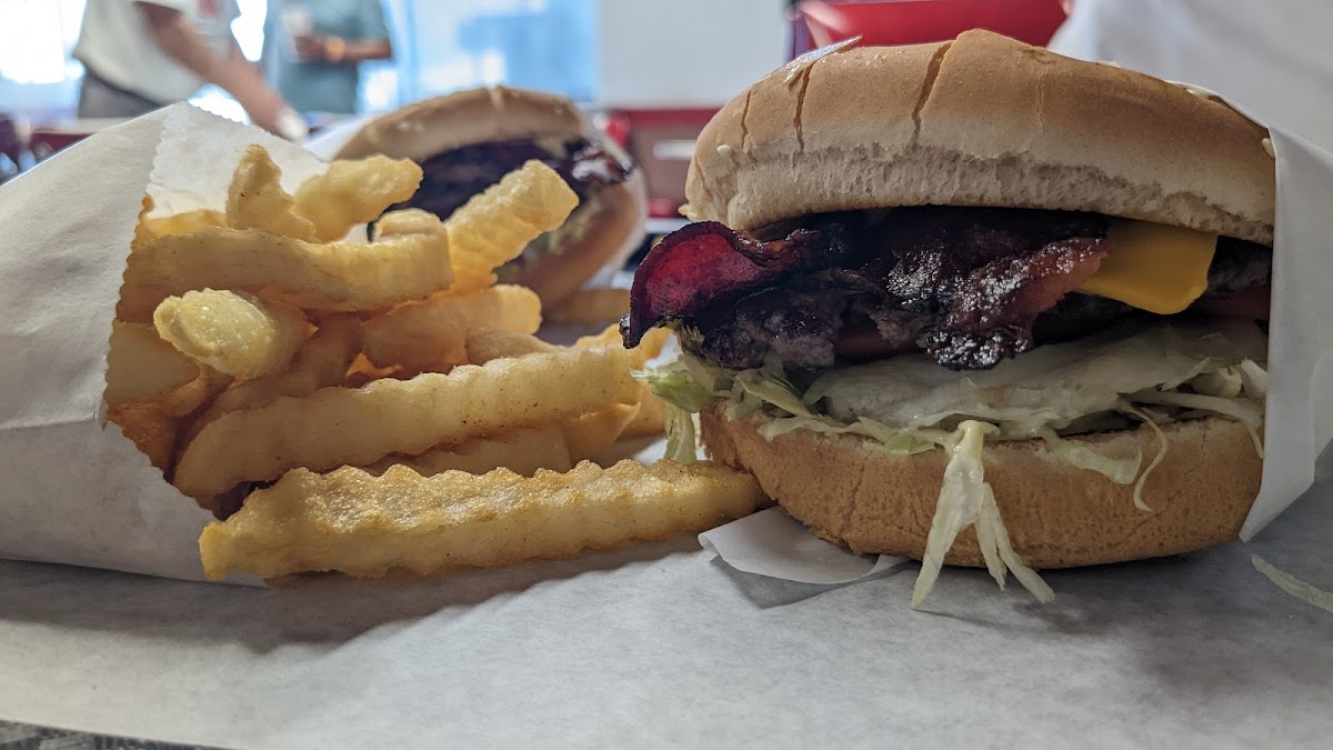 Texas Burger - Photo 9