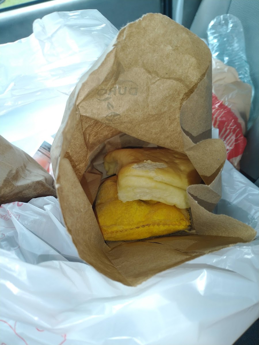 Caribbean Sunshine Bakery - Photo 5