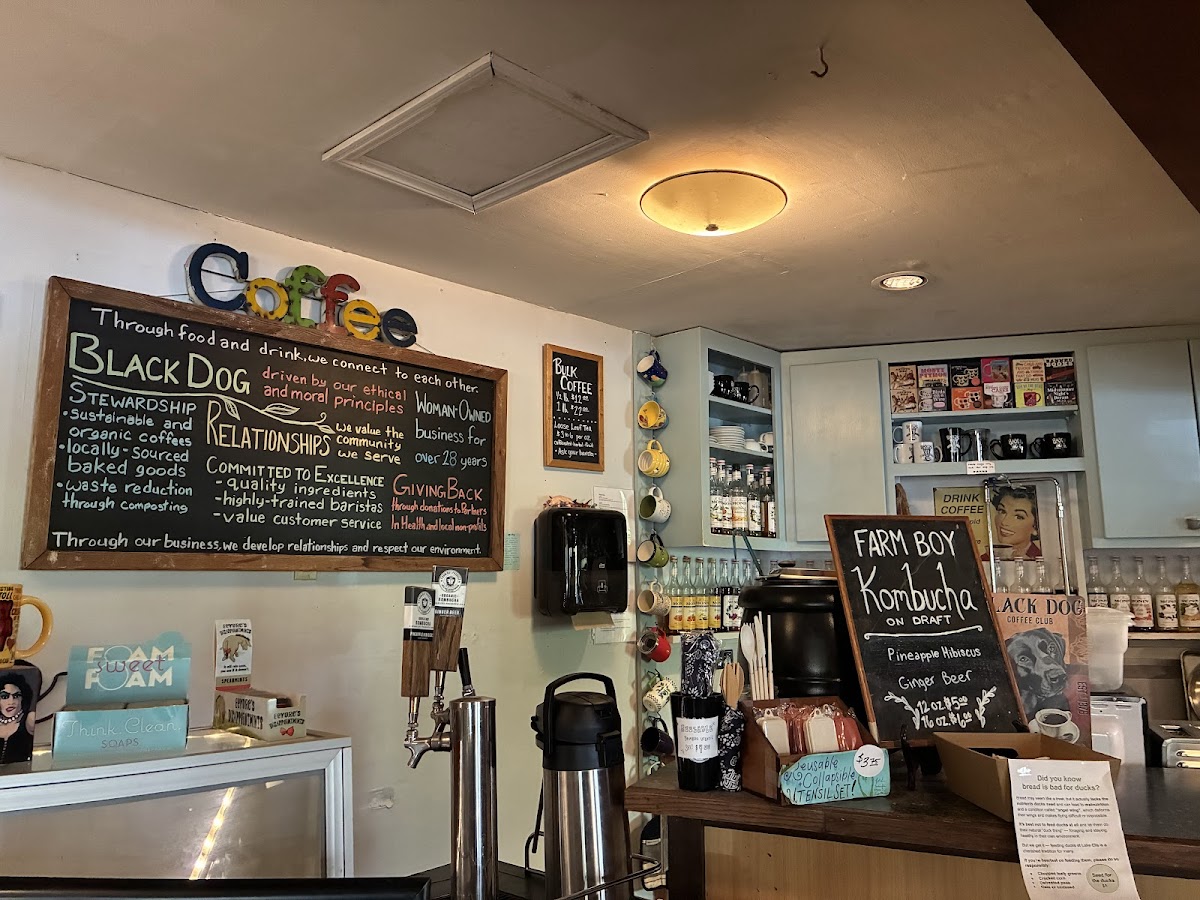 Black Dog Cafe - Photo 1