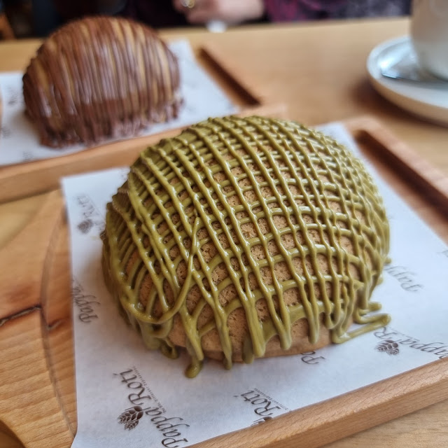 Pistachio Bun