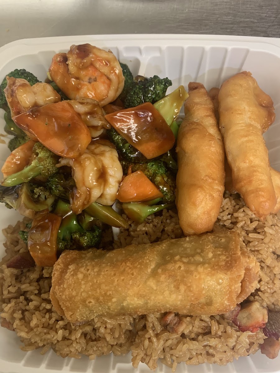 New Golden Dragon Island Restaurant - Photo 2