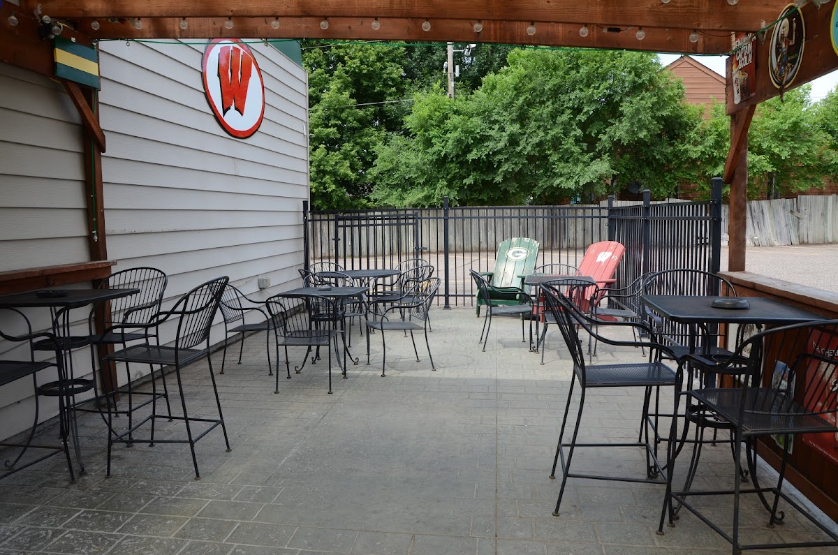 Village Inn Sports Bar, Grill & Pizzeria