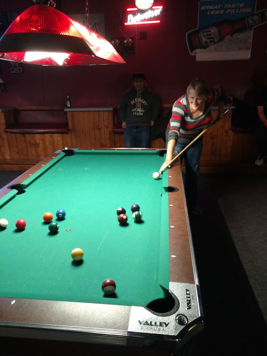Hammerhead's Bar & Billiards - Photo 1