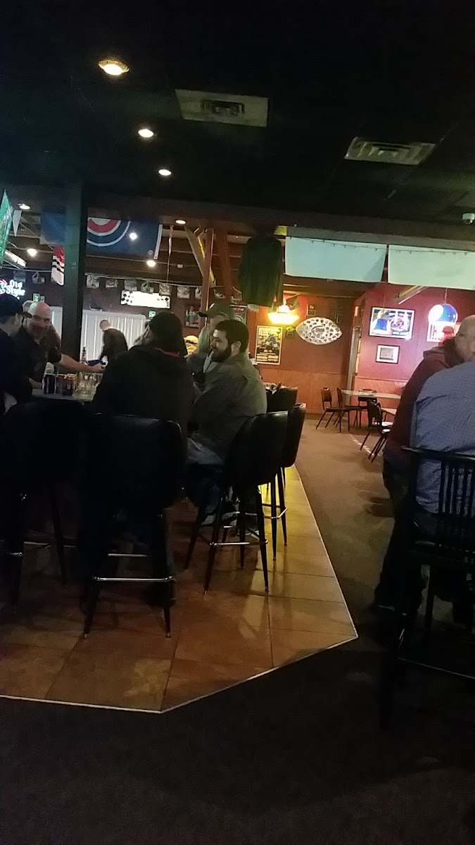 Hammerhead's Bar & Billiards - Photo 3