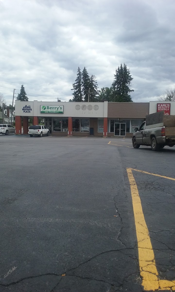 Berry's Natural Food Market - Photo 6