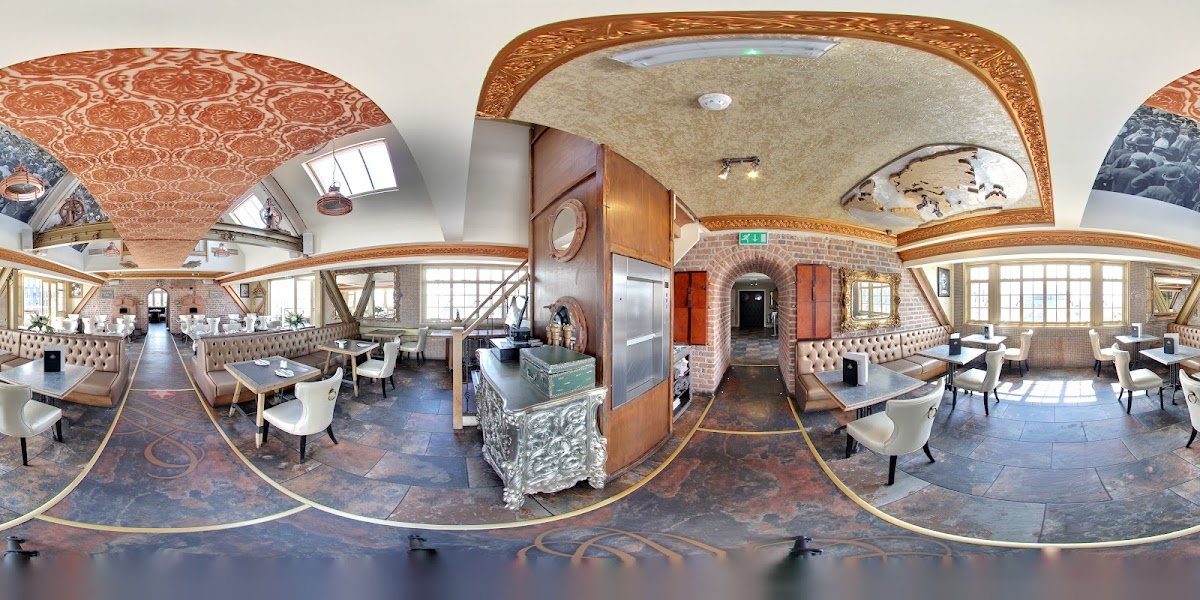 Carpathia Bar & Restaurant