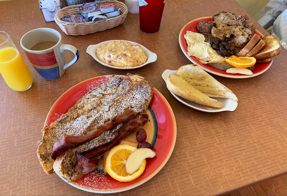 Grits Cafe - Photo 1