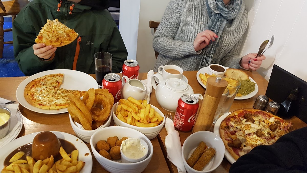 Fish over Chips - Photo 6
