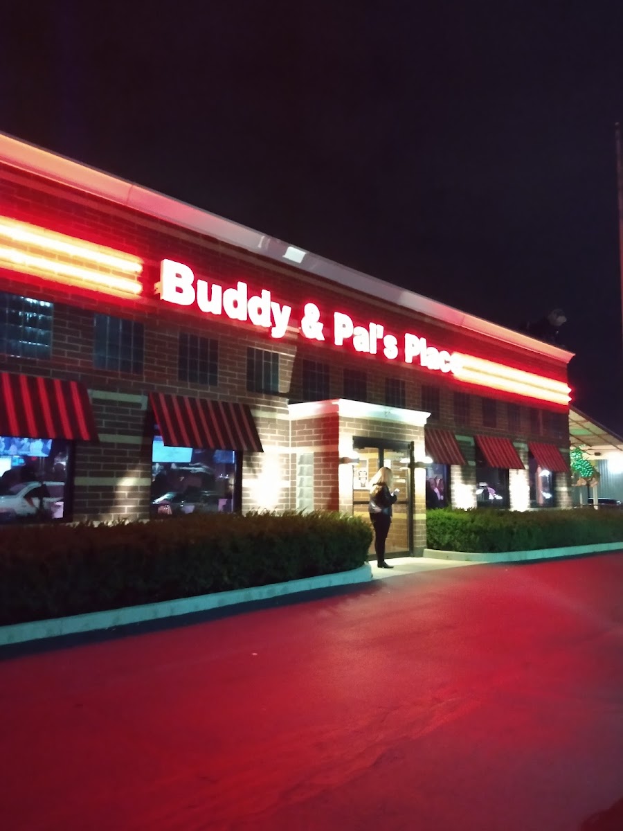 Buddy & Pal's Place - Photo 5