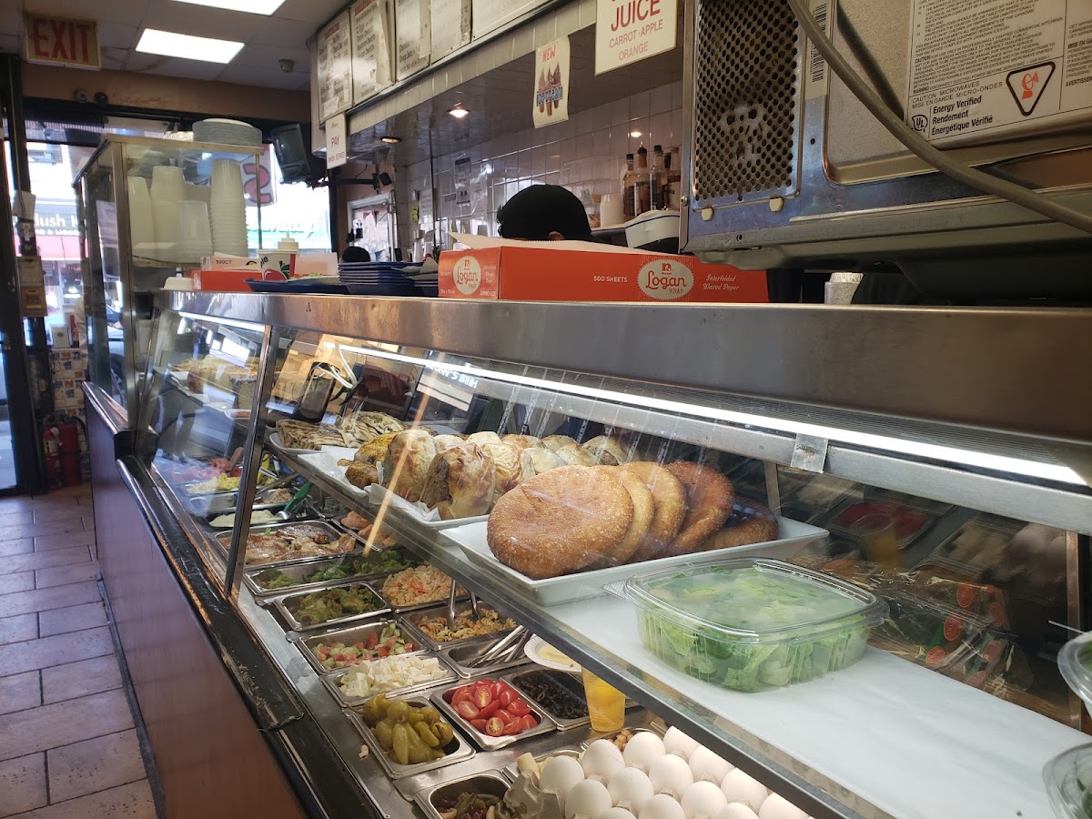 Moti's - Photo 4