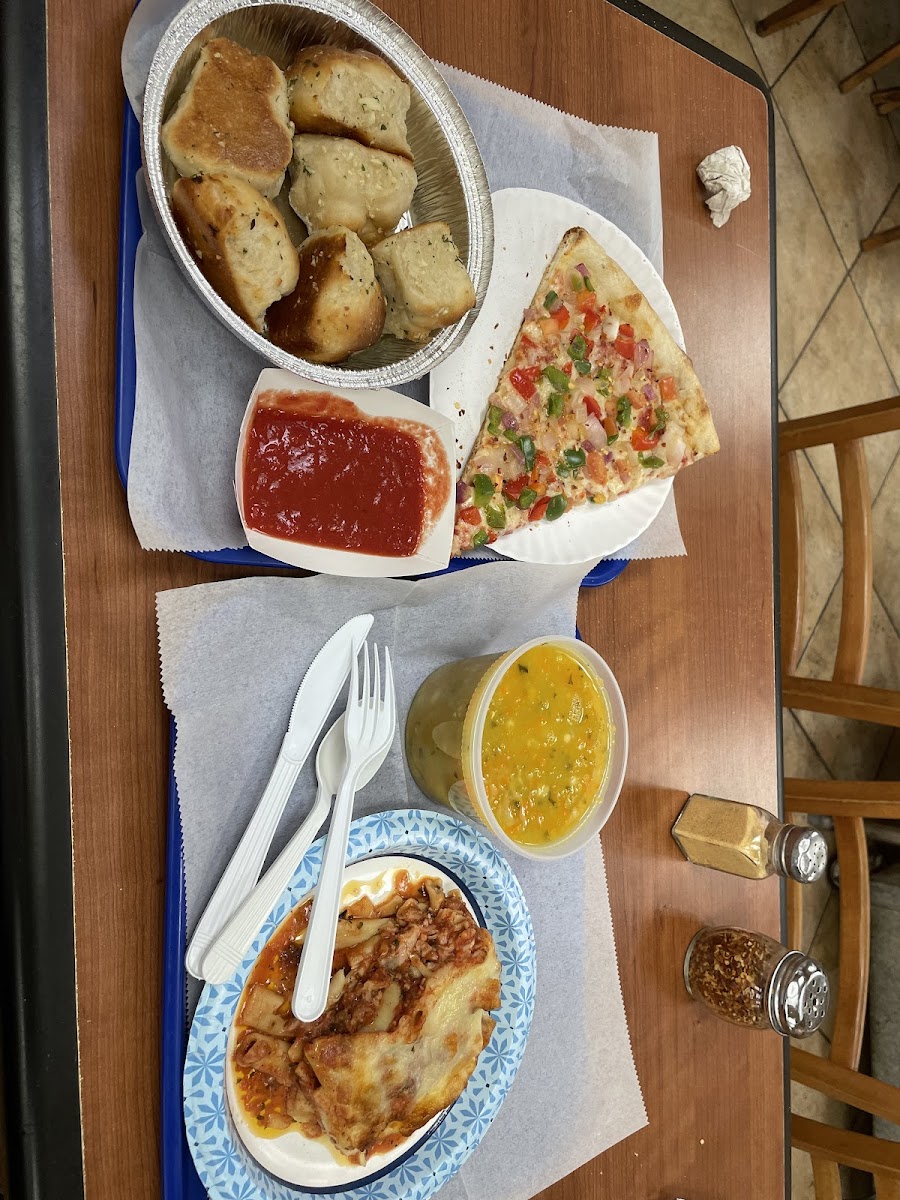 Moti's - Photo 8