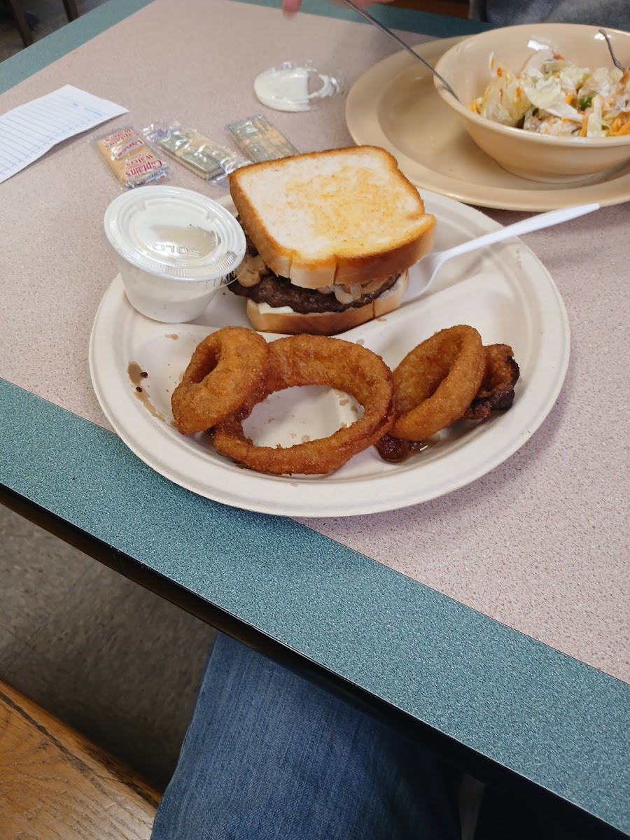 Debbie’s Dairy Freeze - Photo 4