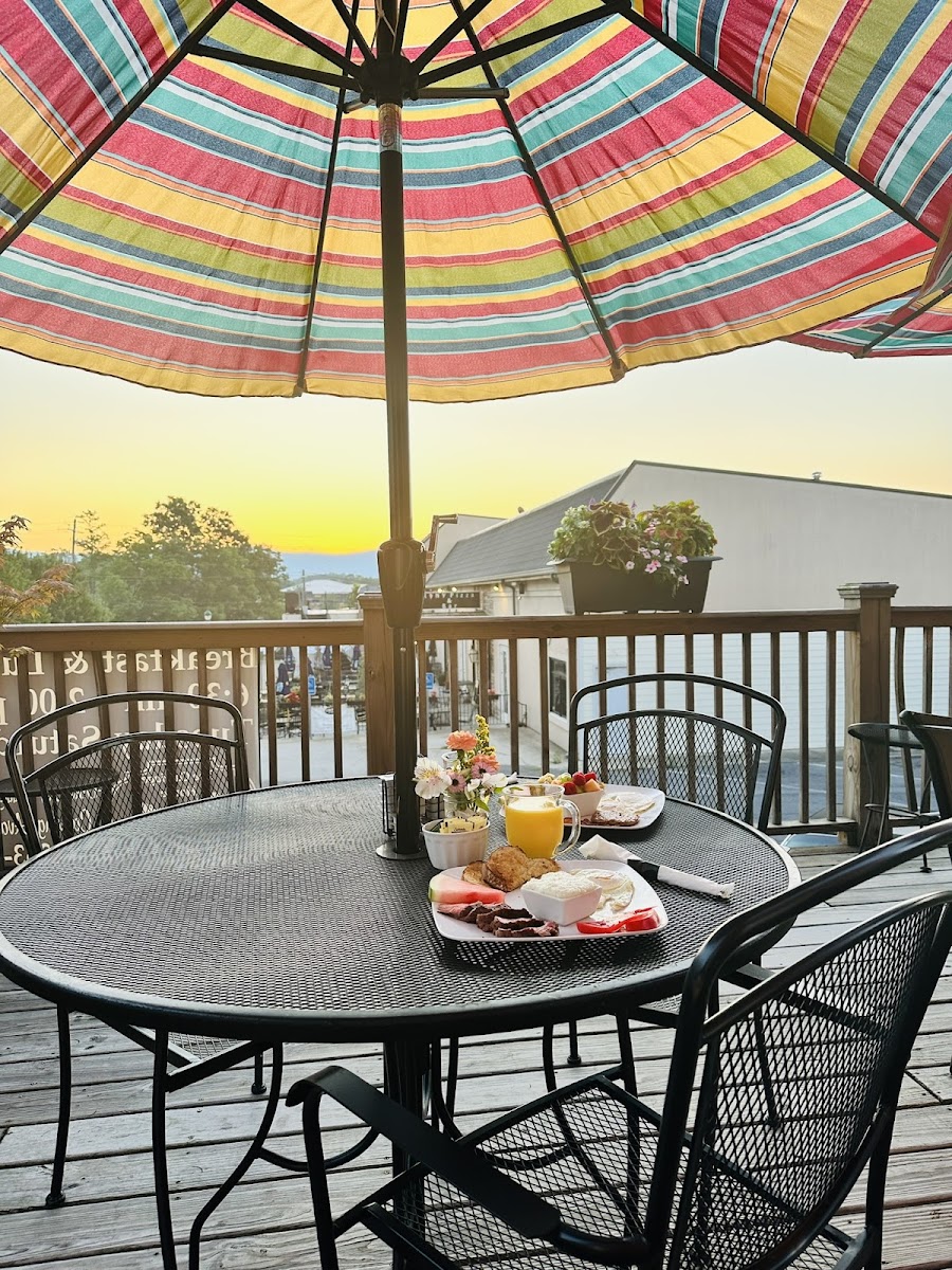 The Carriage House Restaurant