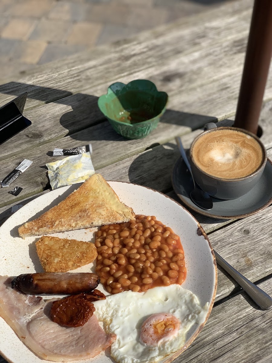 The Cowshed Café - Photo 5