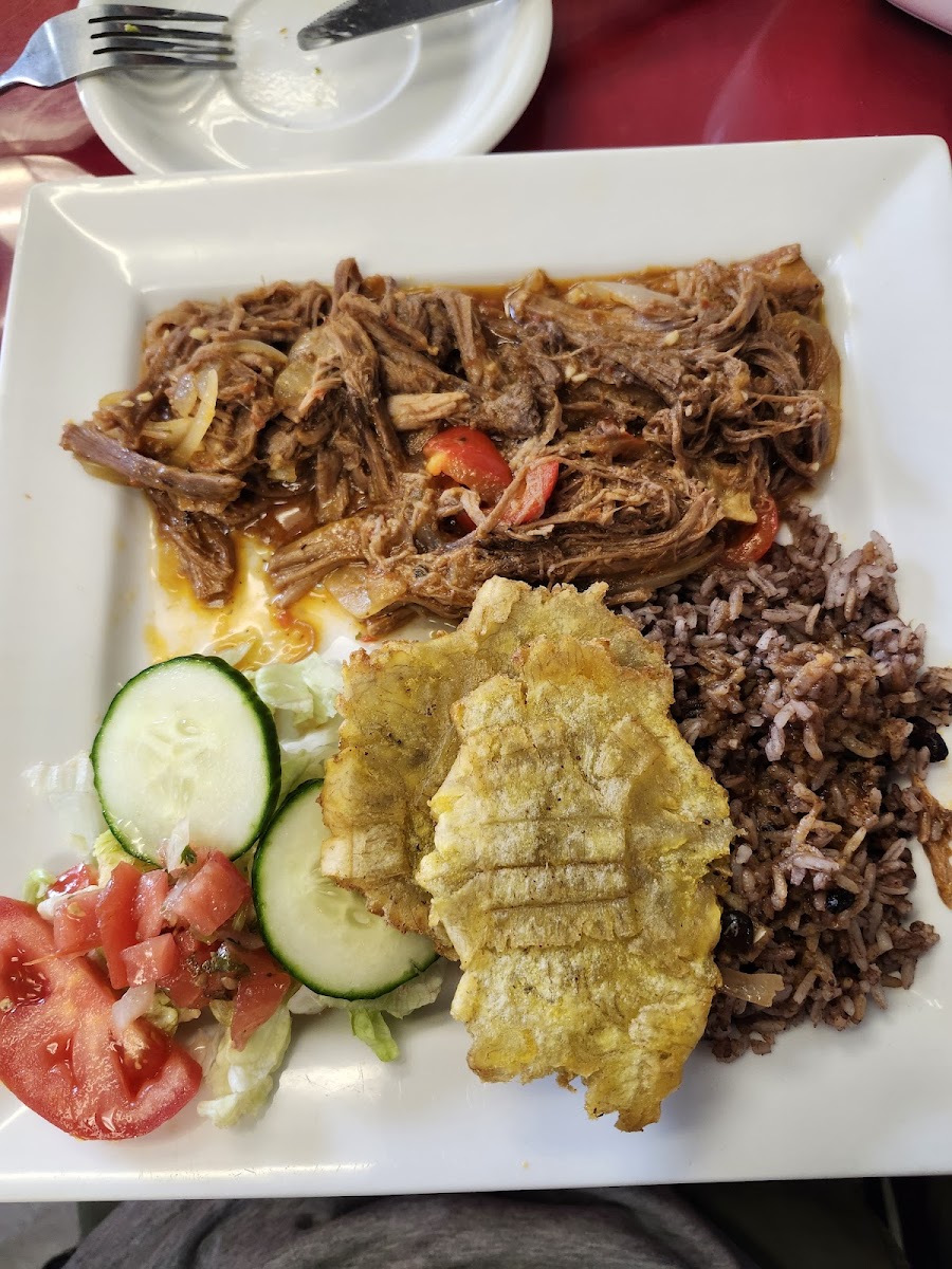 Casa Cubana Restaurant - Photo 1