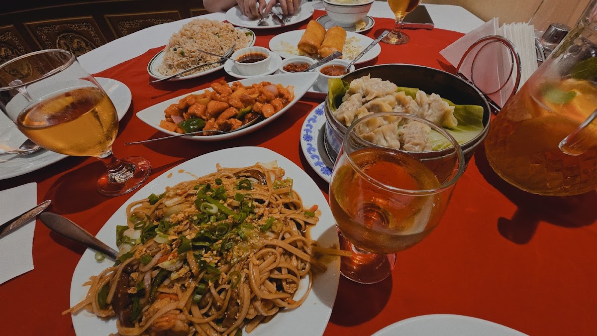 Great Wall Chinese & Seafood Restaurant - Photo 1
