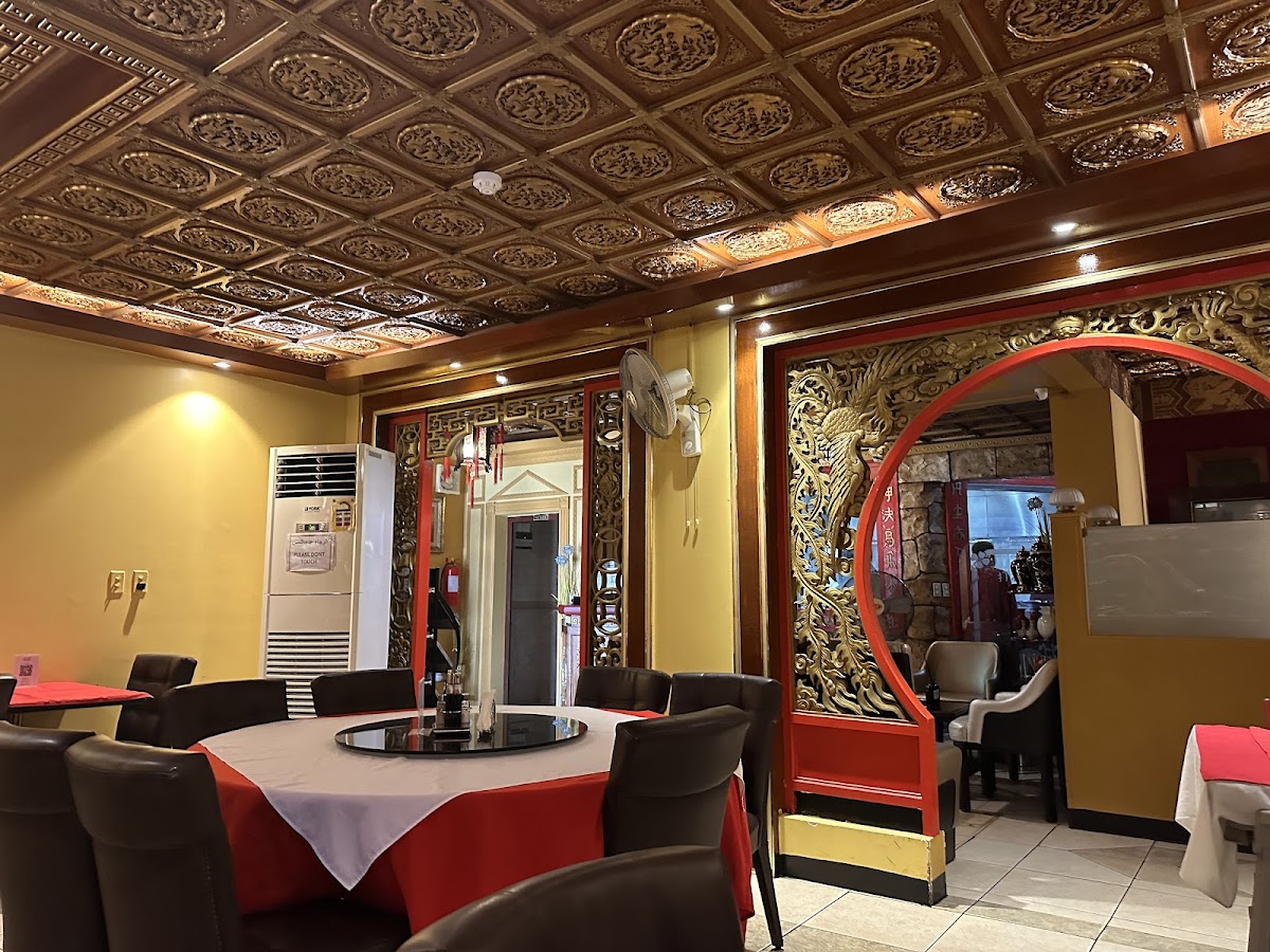 Great Wall Chinese & Seafood Restaurant - Photo 2