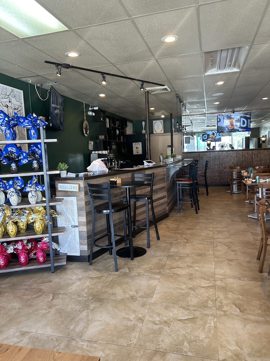 Brazileiro Restaurant & Grocery - Photo 8