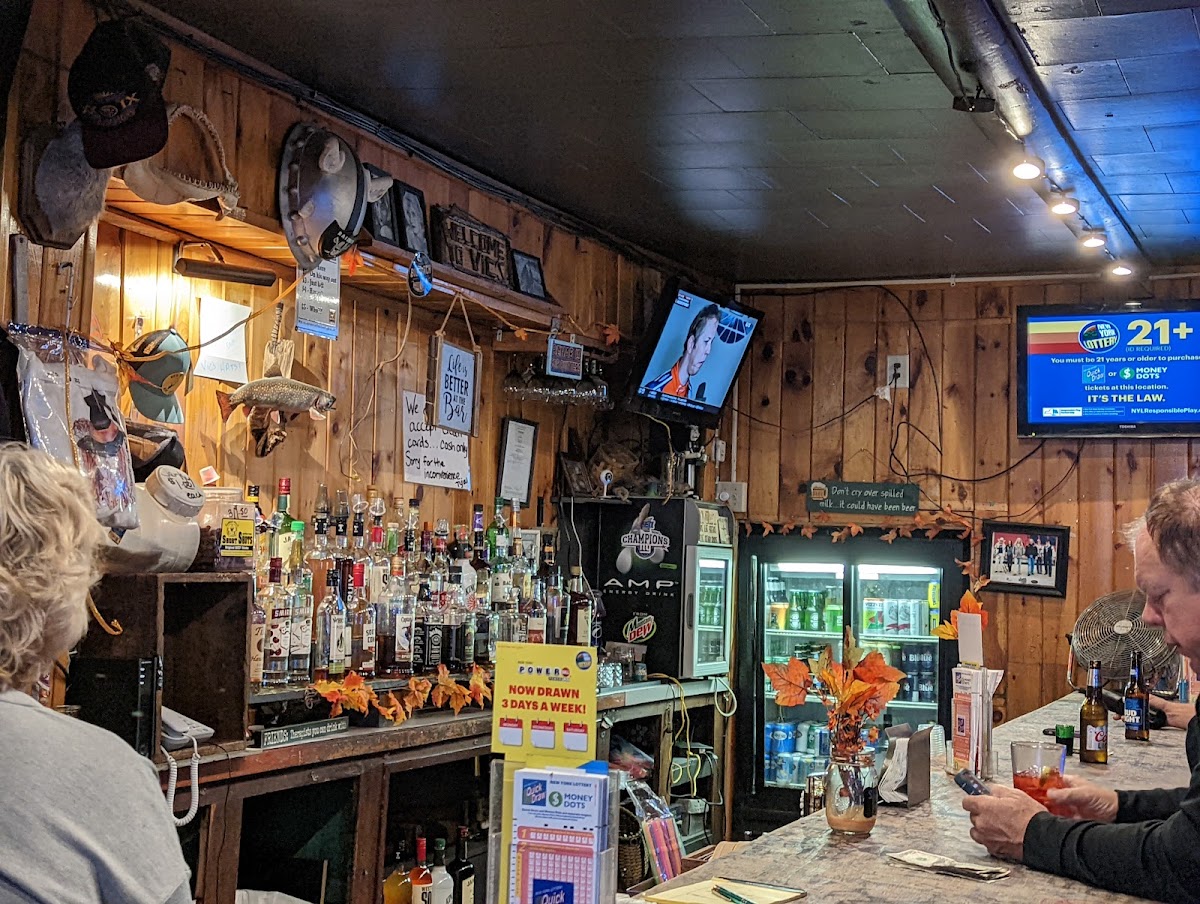 Vic's Tavern