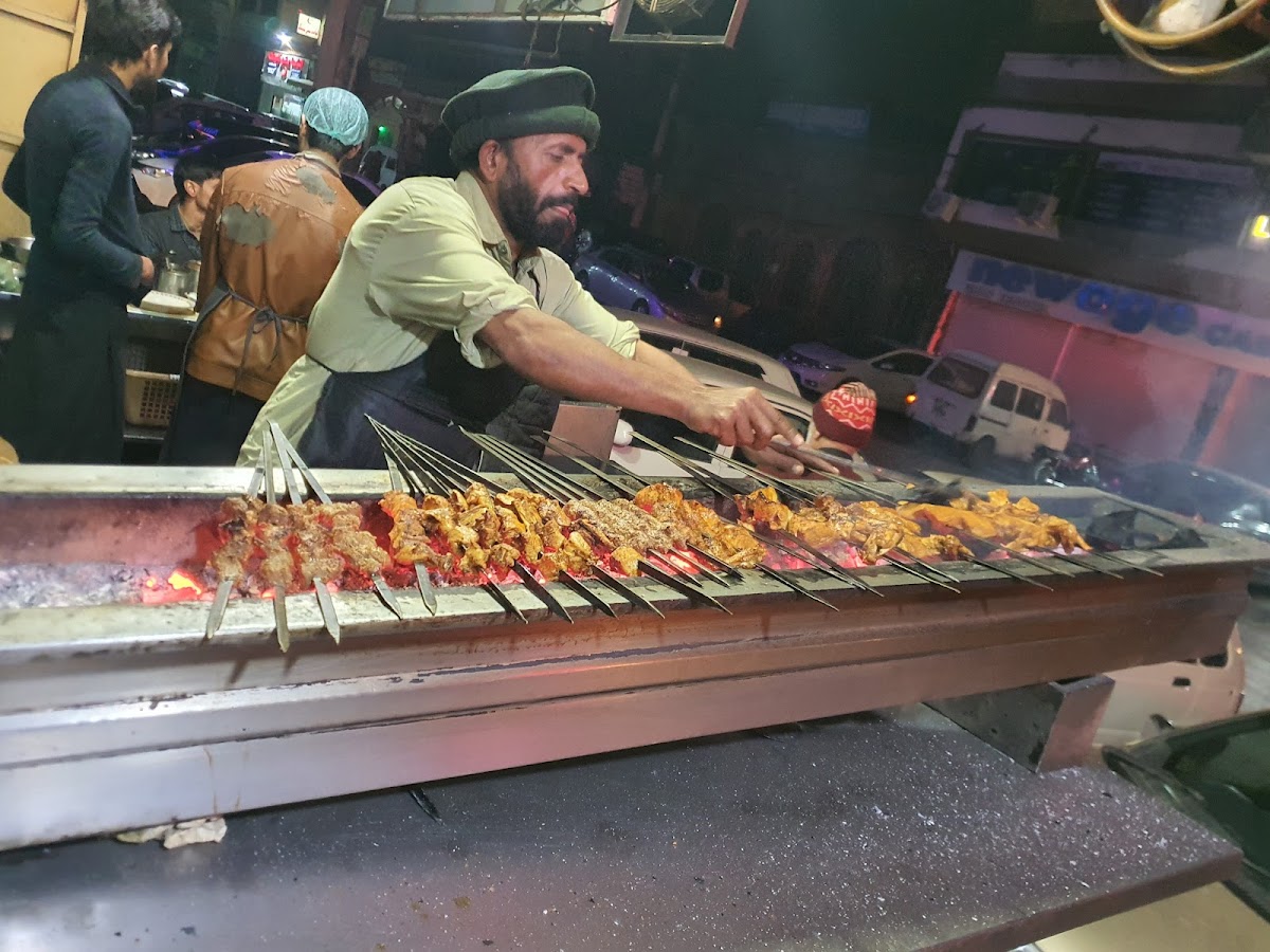 Raees Tikka Shop
