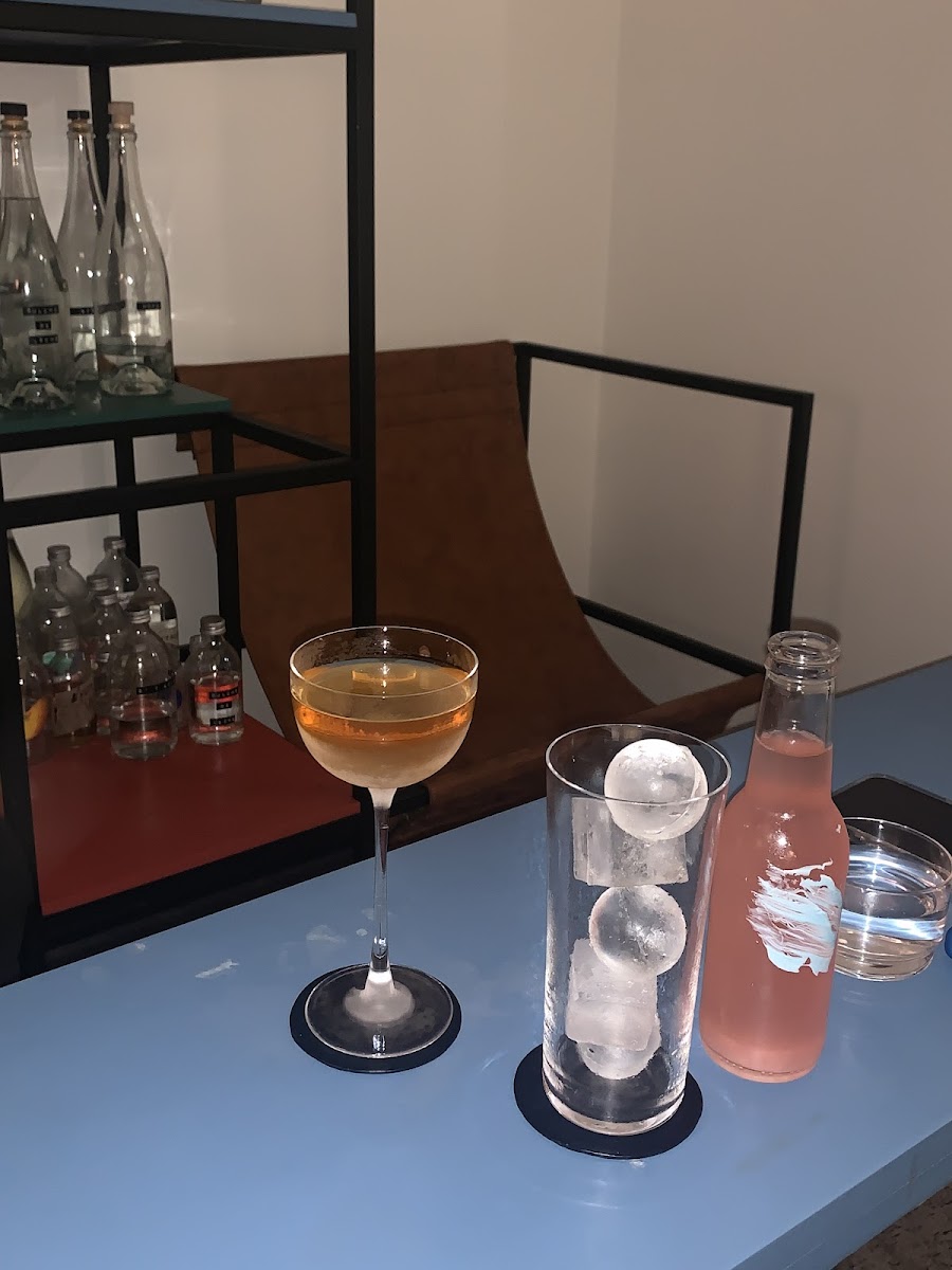 A Bar with Shapes for a Name - Photo 5