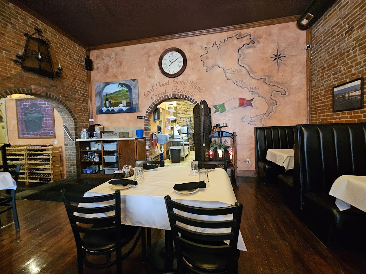 The Brick Oven - Photo 4