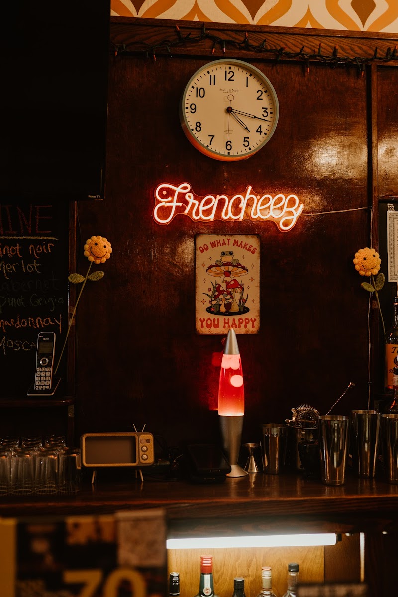 Frencheez - Photo 8