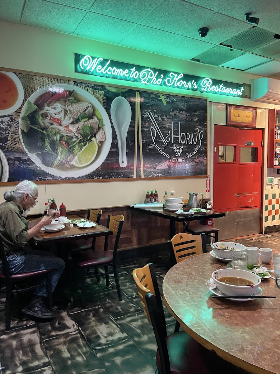 Pho Horn's - Photo 5