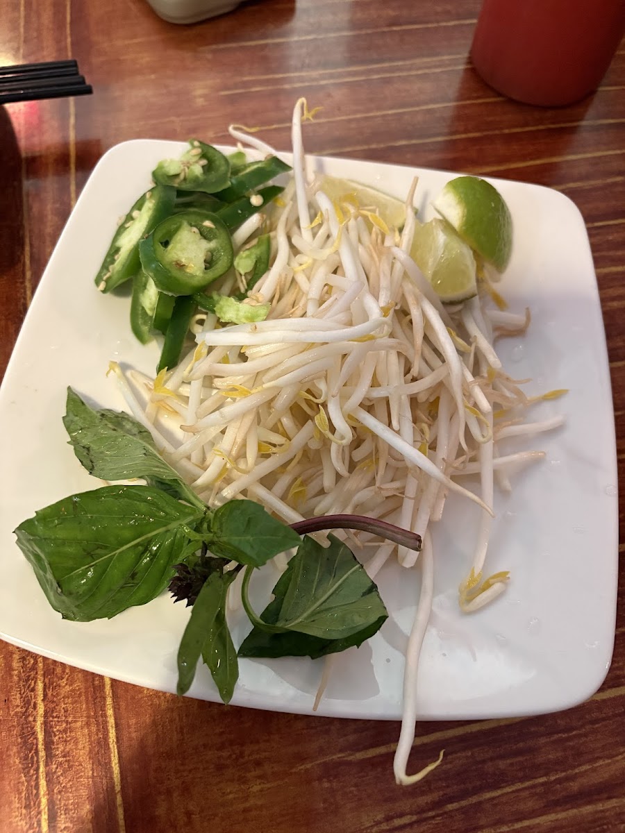 Pho Horn's - Photo 8
