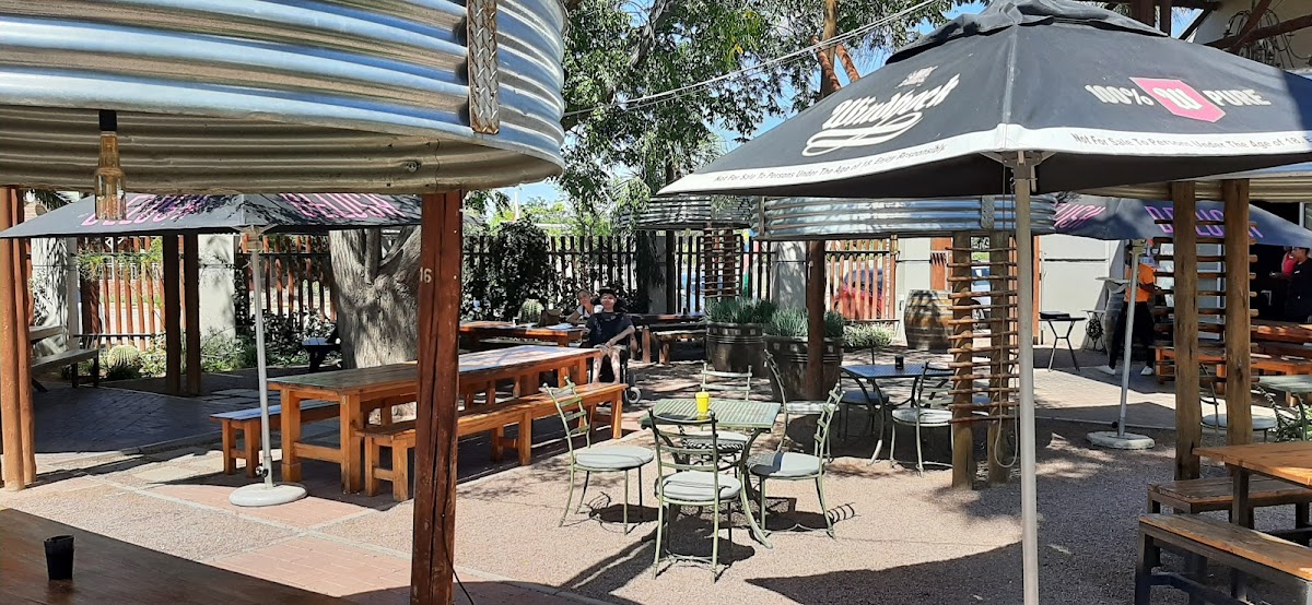Bi-Lo Restaurant & Ladies Bar - Photo 6