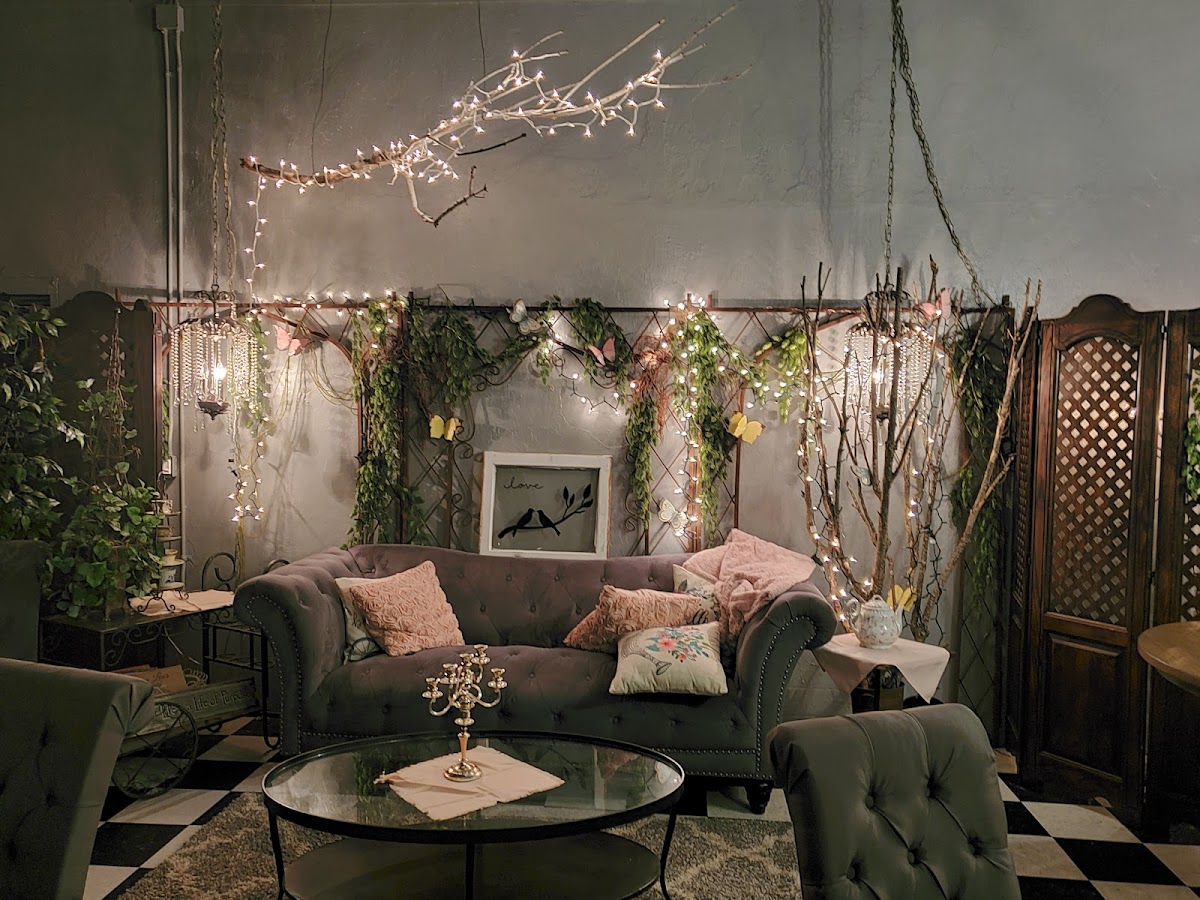 Kristi's 's Cafe - Photo 9