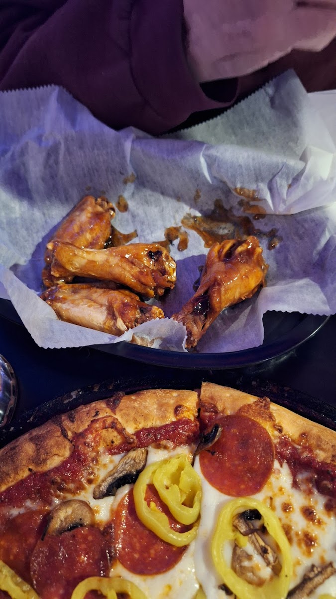 Jokers Pub and Grub - Columbia Station, OH - Photo 9