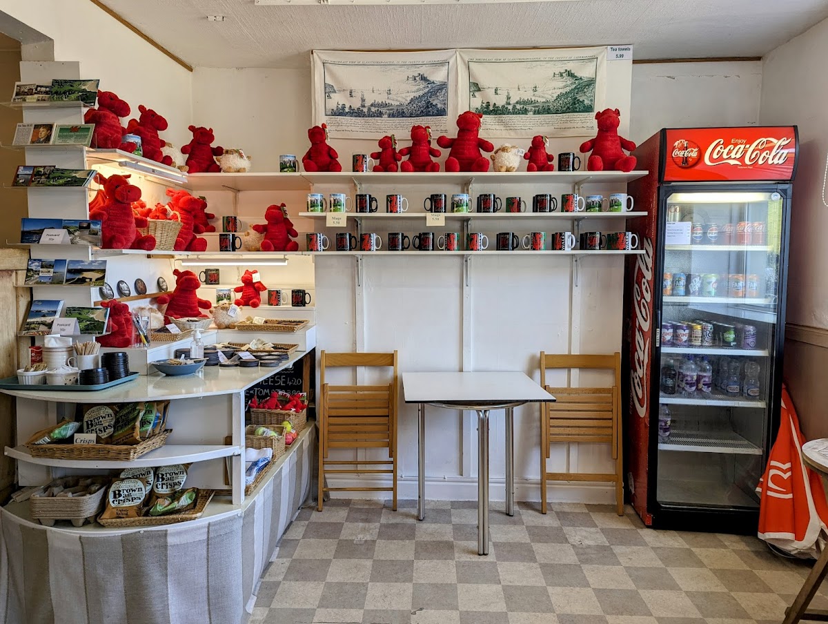 The Beach Shop & Tearoom - Photo 8