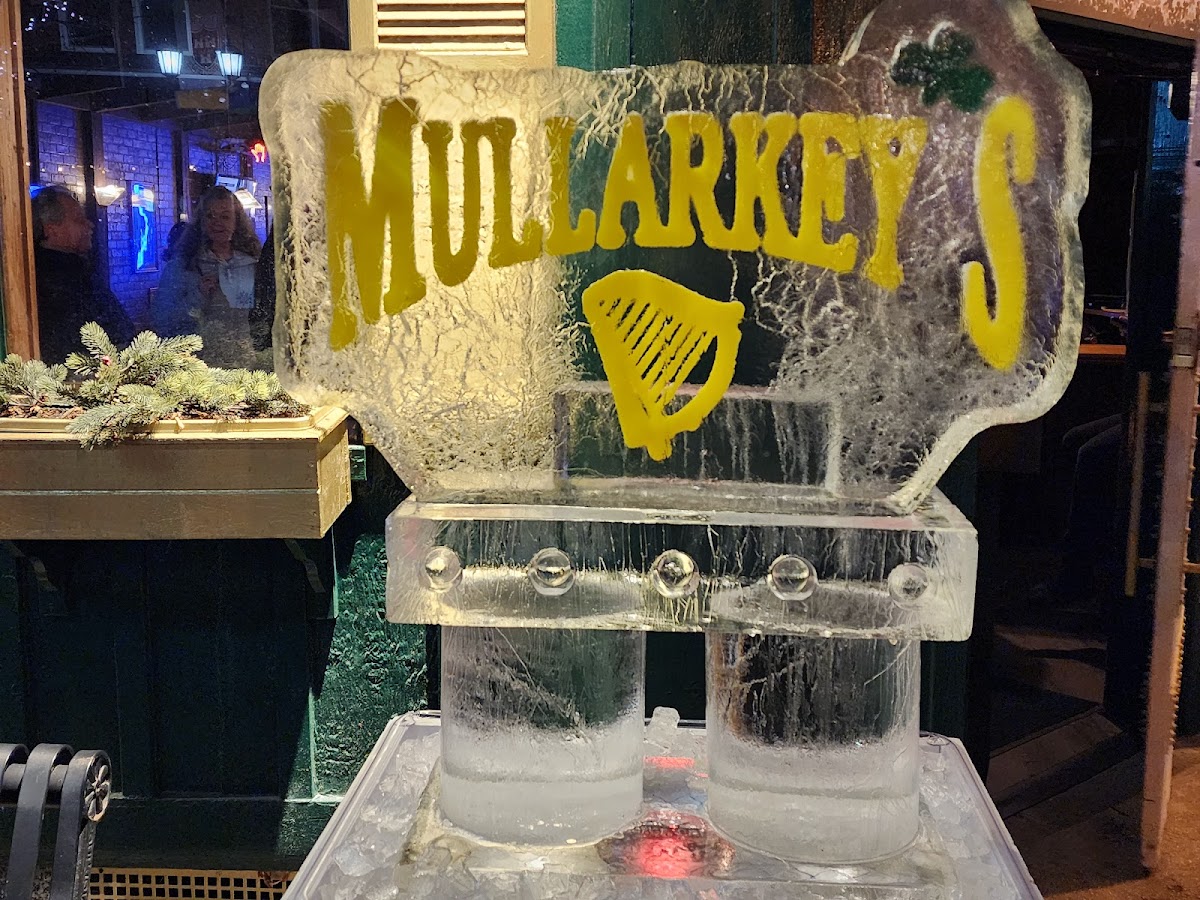 Mullarkey's Irish Pub - Photo 7