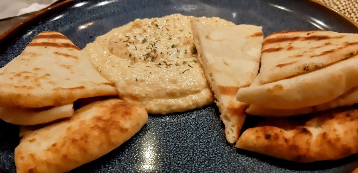 The Pictures Restaurant - Photo 9