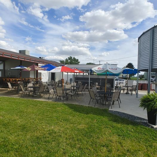 S & K's Landeck Tavern - Photo 2