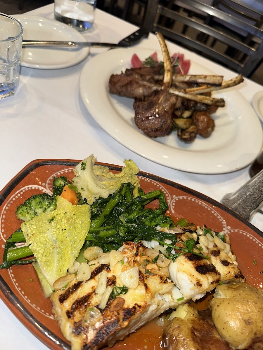 Churrasqueira Martins Grill House - Photo 7