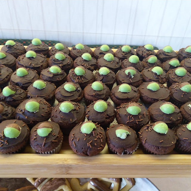 Chocolate Mintaero Mini Cupcakes