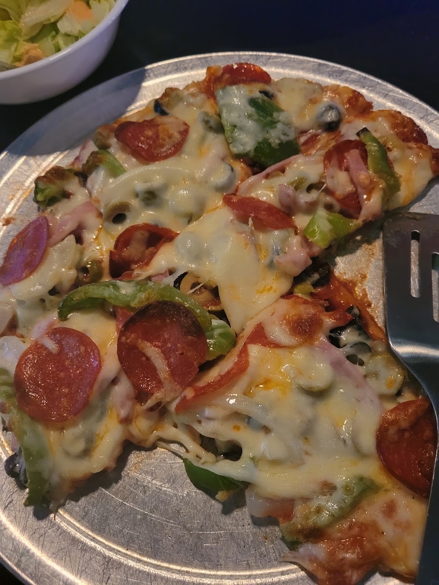 Budde's Pizza & Spirits - Photo 3