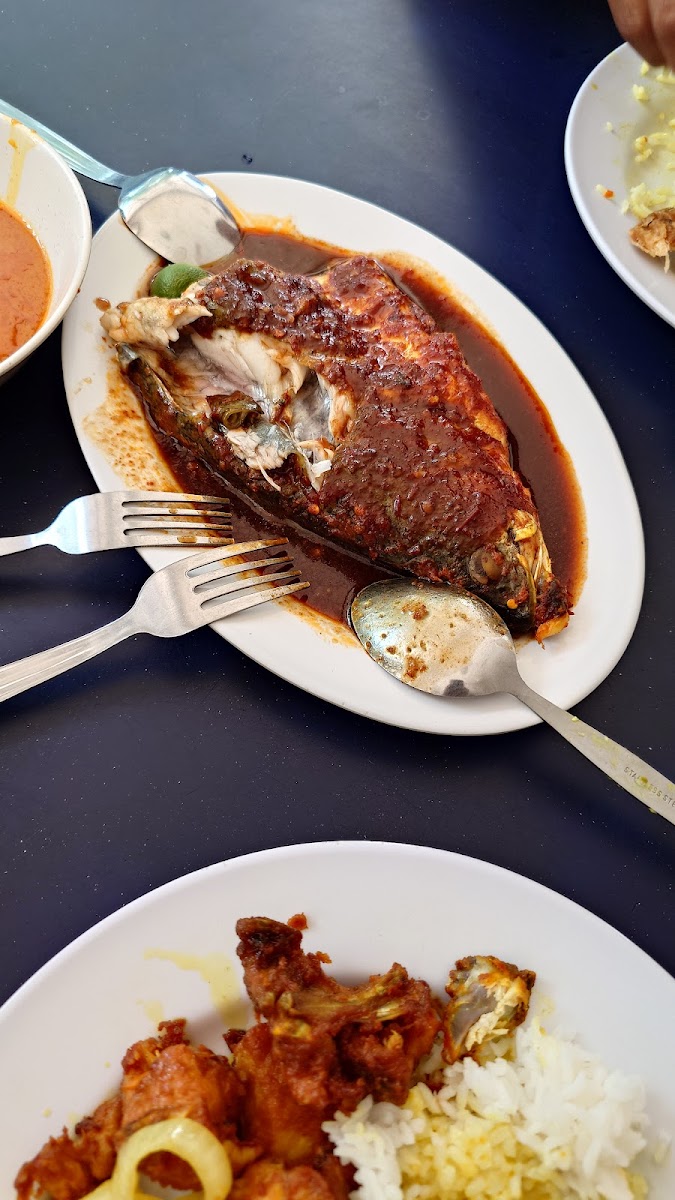 Restoran Ikan Bakar Malim - Photo 2