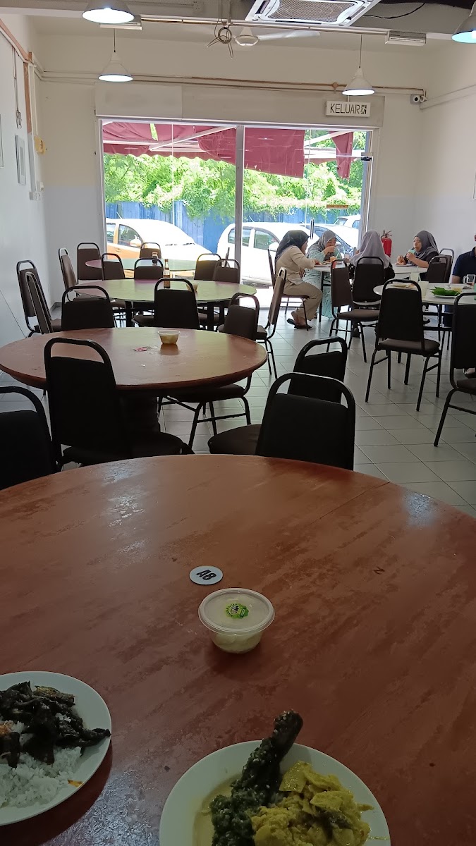 Restoran Ikan Bakar Malim - Photo 4