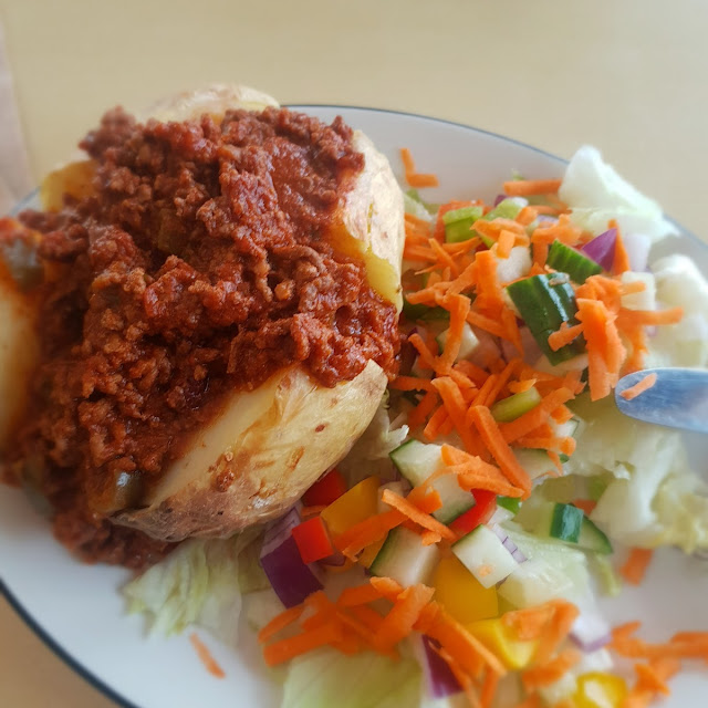 Chilli Jacket Potato N Salad