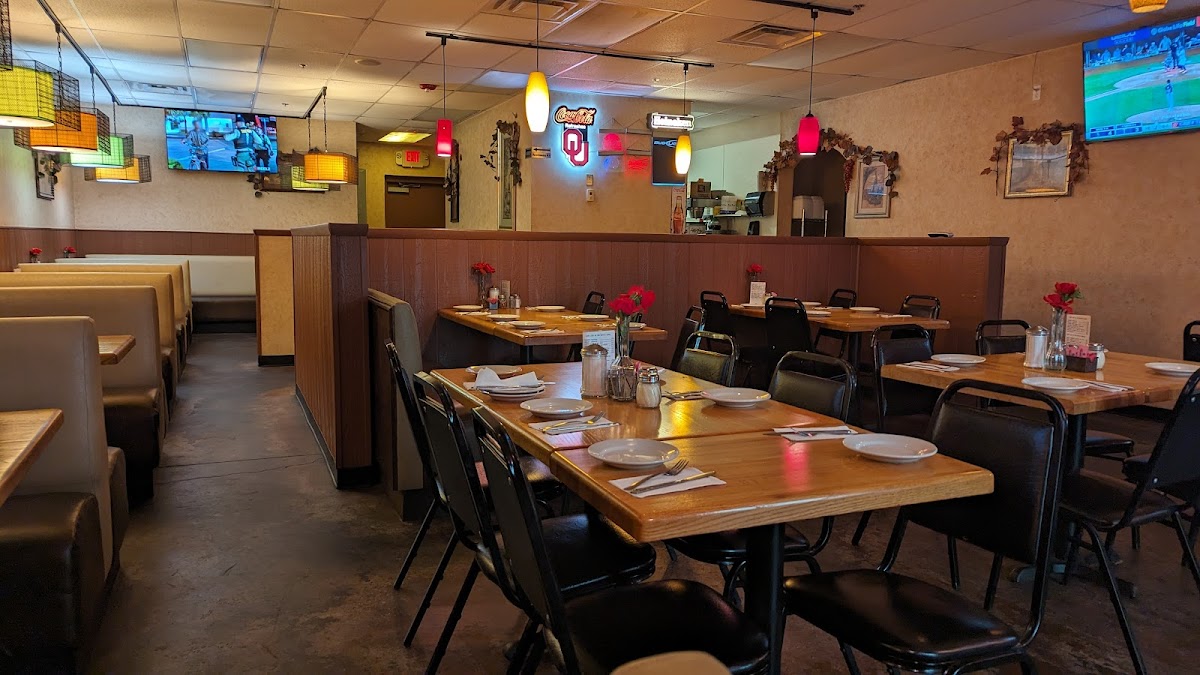 Fontana Italian Restaurant - Photo 5