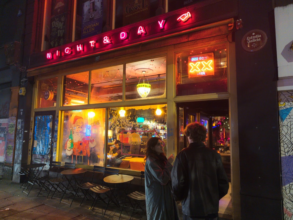 Night & Day Cafe - Photo 5