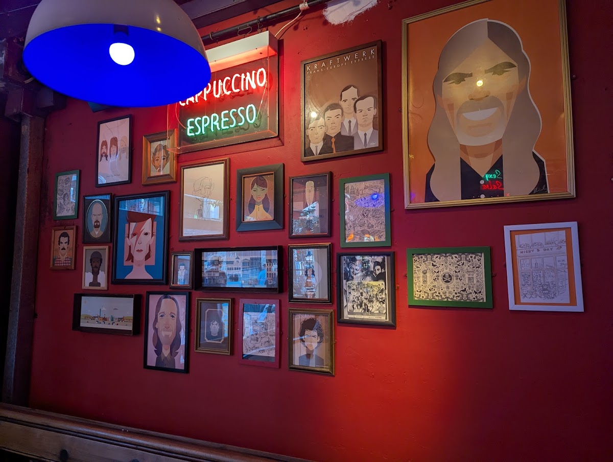 Night & Day Cafe - Photo 7