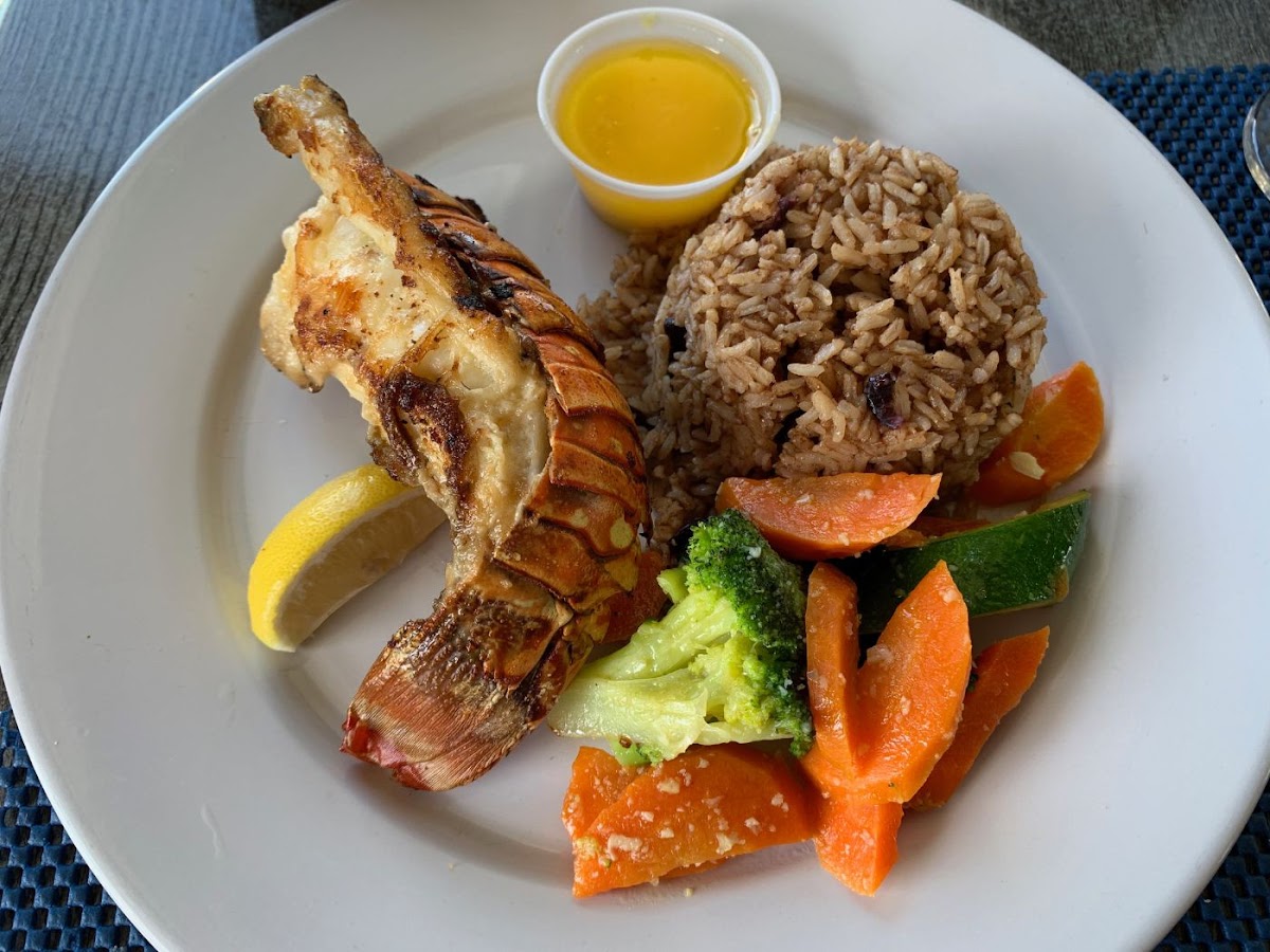 Leilani Restaurant & Ashanti Lounge Bar - Photo 5