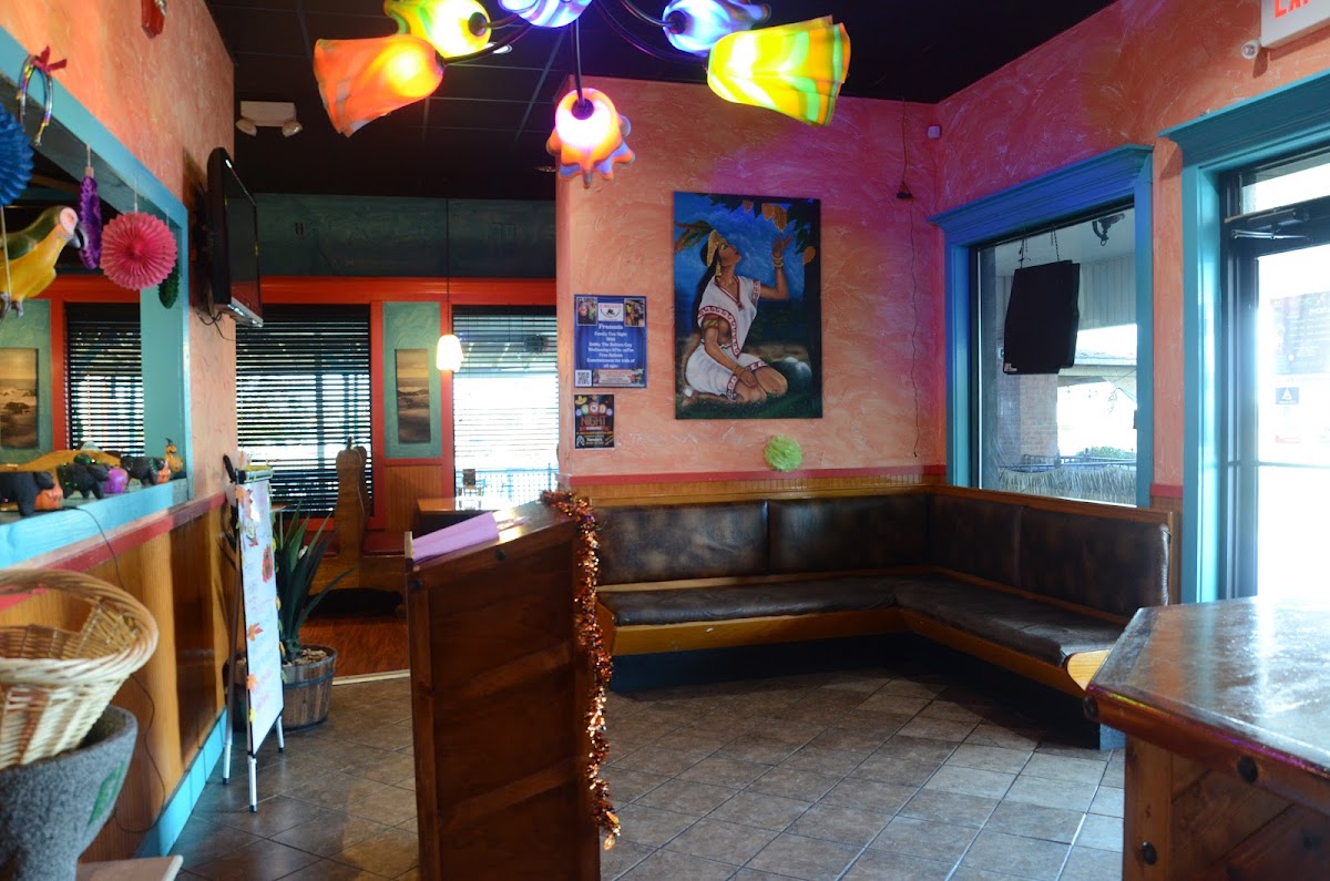 El Molcajete Mexican Grill - Photo 9
