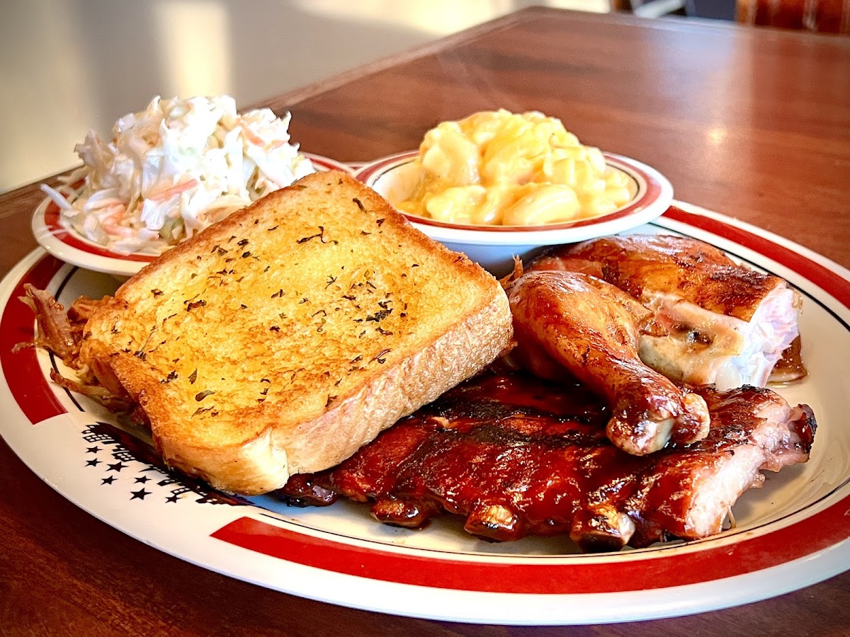 Rib City - South McGregor - Photo 1